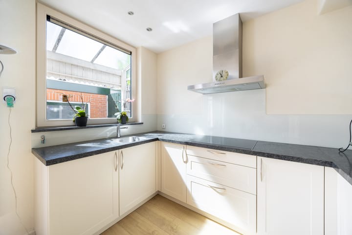 Foto 12 van Sophiastraat 2