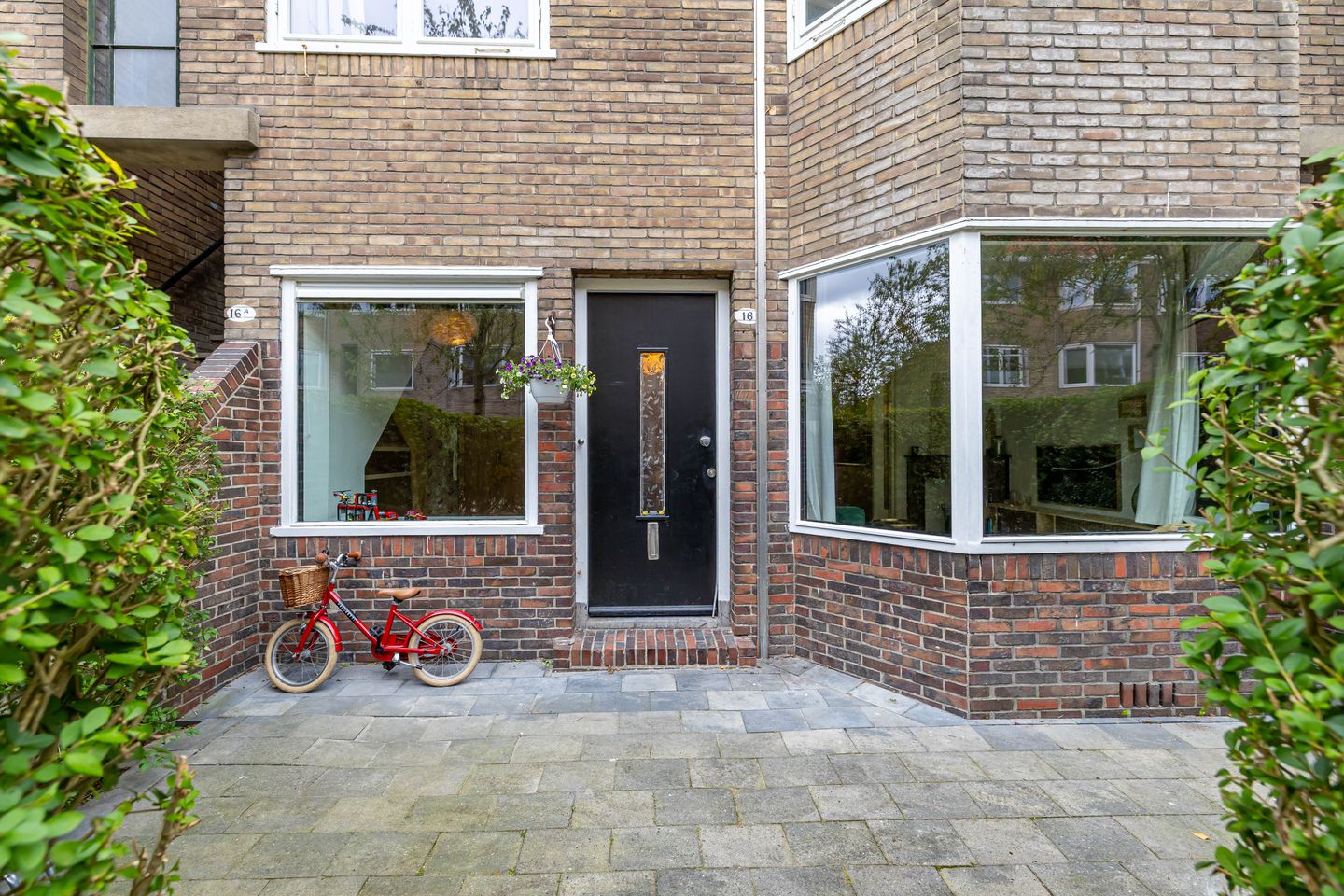 Photo 5 of Ambonstraat 16