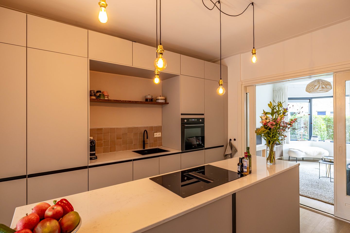 Photo 10 of Ambonstraat 16