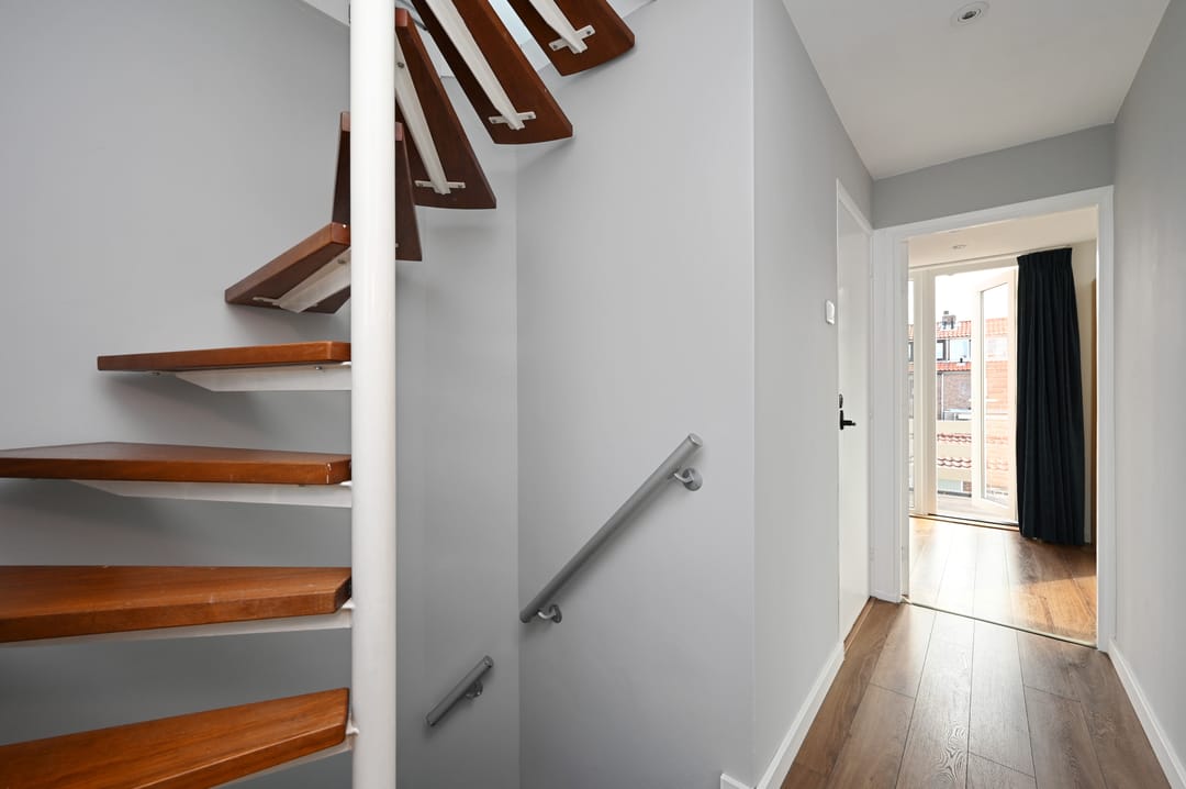 Photo 23 of Henriëtte Roland Holststraat 19