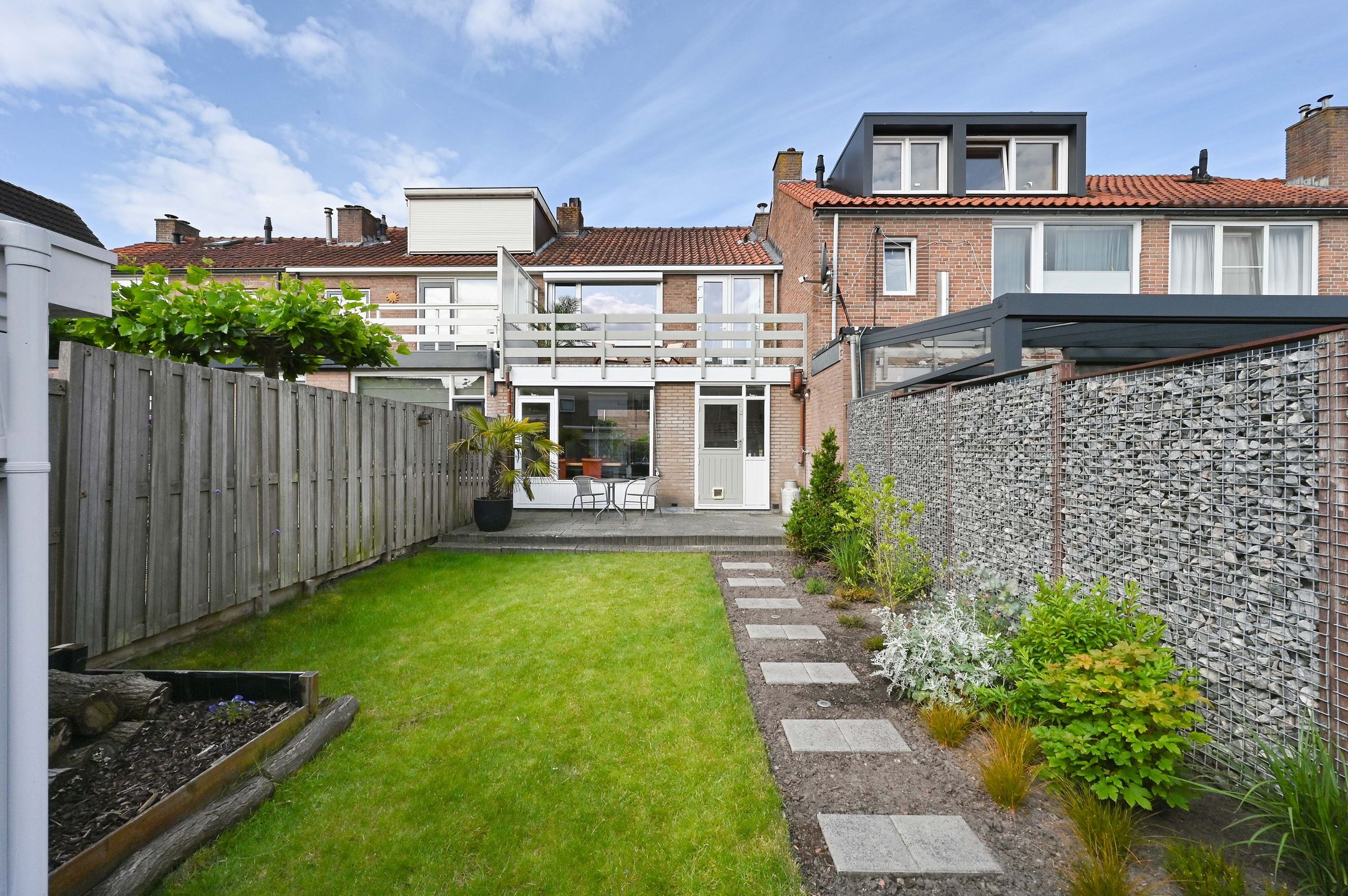 Photo 42 of Henriëtte Roland Holststraat 19