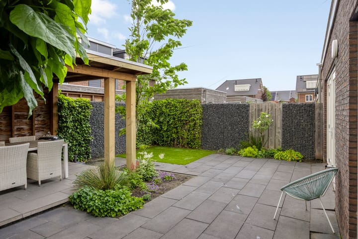 Foto 24 van Van Velthuizenerf 14