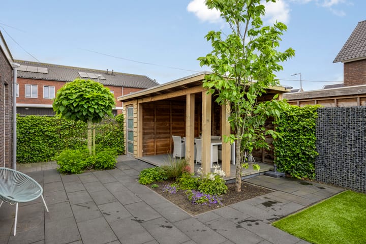 Foto 25 van Van Velthuizenerf 14