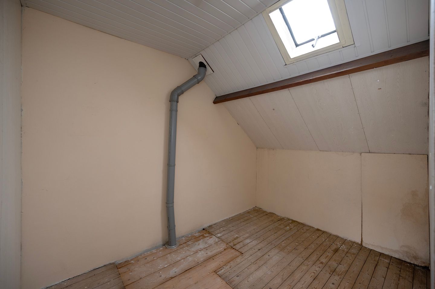 Foto 14 van De Ruijterstraat 4