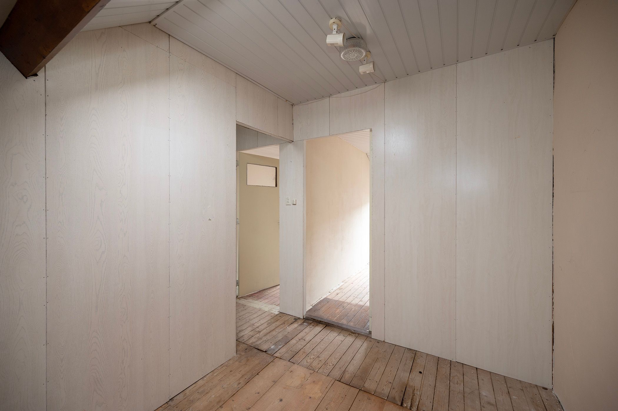 Foto 15 van De Ruijterstraat 4