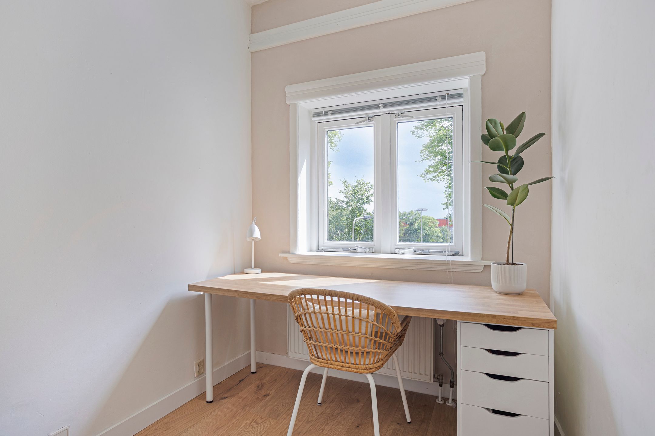 Foto 15 van Noordelijke Parallelweg 85