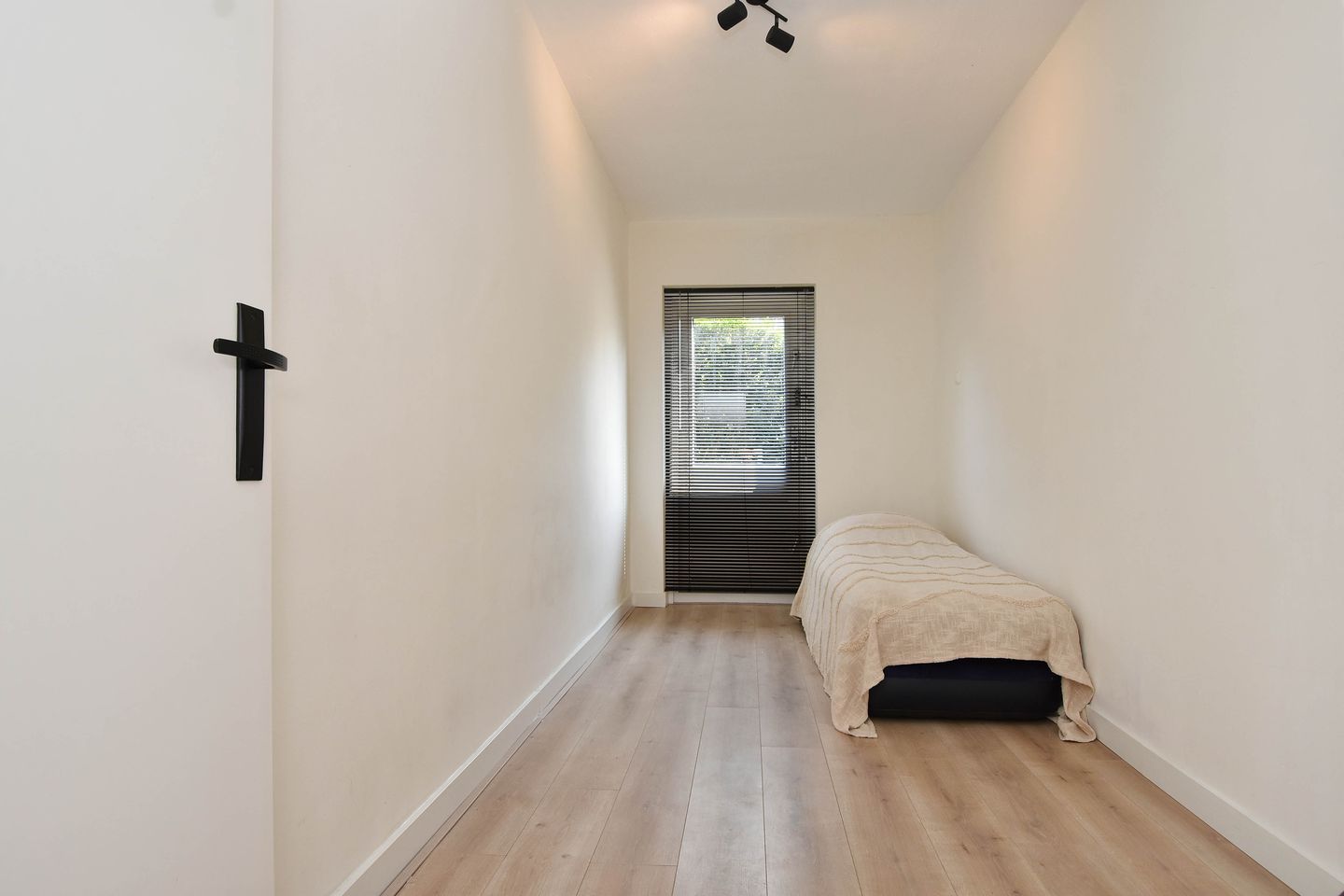 Foto 19 van Charlotte de Bourbonstraat 88