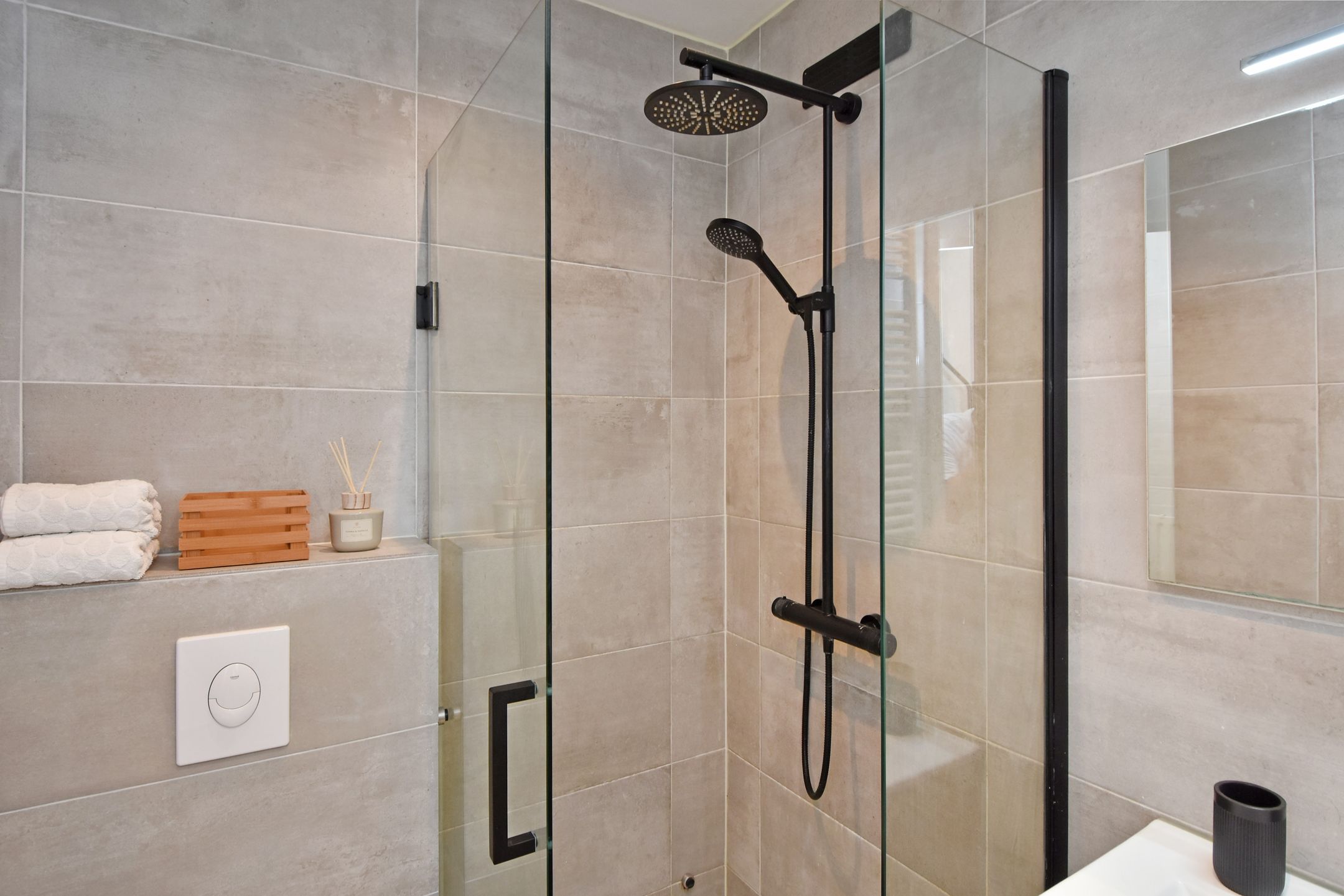 Foto 24 van Charlotte de Bourbonstraat 88