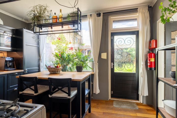 Foto 10 van Leerthouwerstraat 13