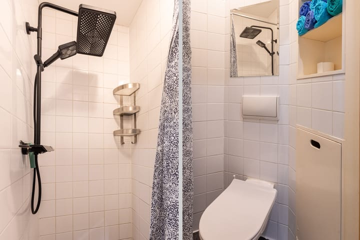 Photo 23 of Van der Hoopstraat 111-2