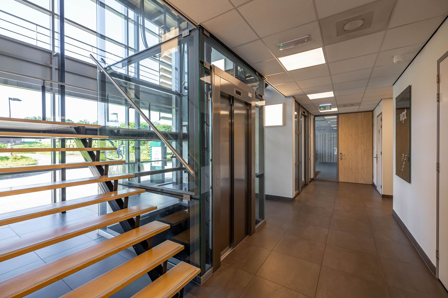 View photo 5 of Zeefbaan 22