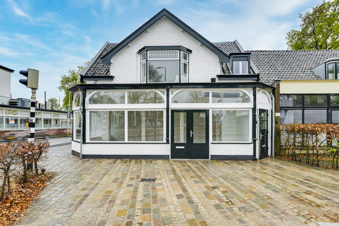 Foto 23 van Dorpsplein 6-A