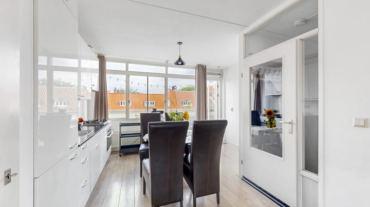 Foto 12 van Lutmastraat 2-E