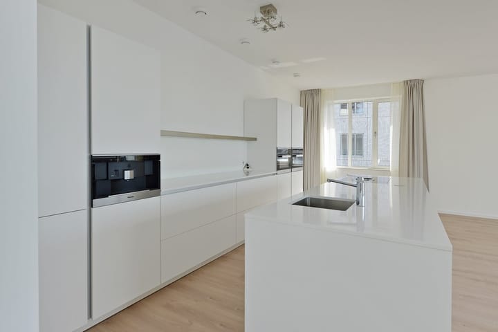 Photo 8 of Peter Schatstraat 97