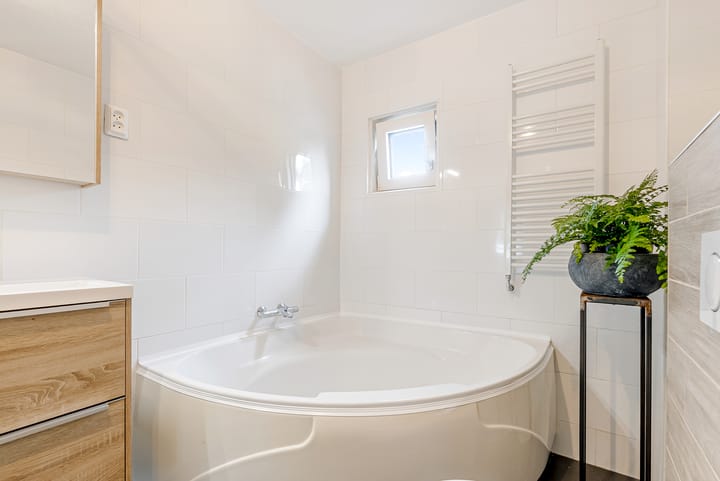 Photo 22 of Waalstraat 151