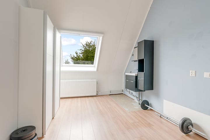 Photo 31 of Waalstraat 151