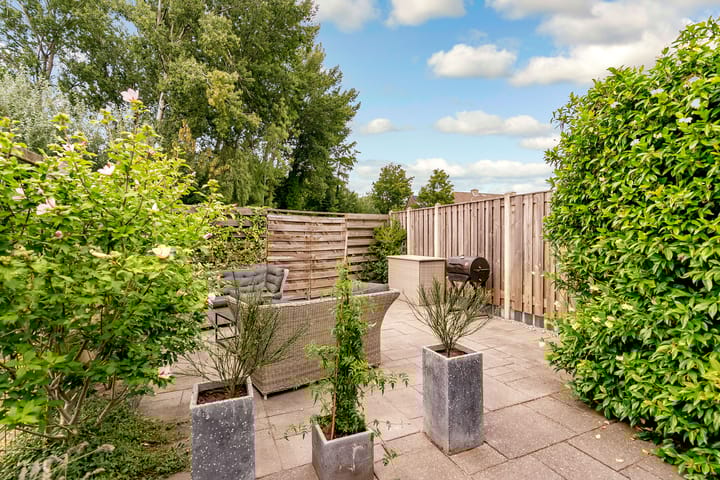 Photo 37 of Waalstraat 151