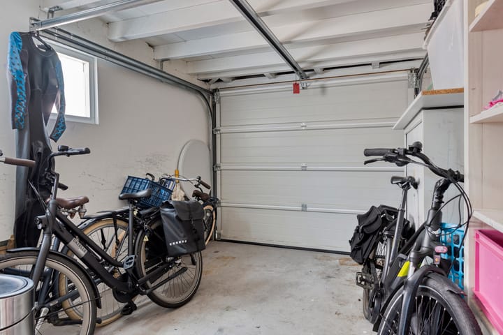 Photo 42 of Jan Sluijtersstraat 11