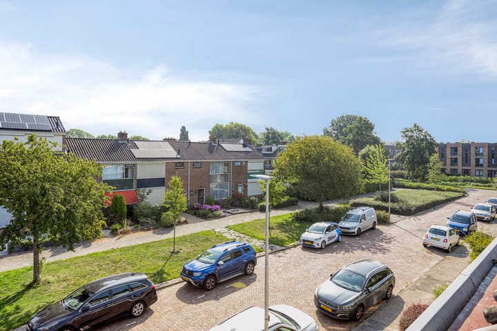 Photo 48 of Jan Sluijtersstraat 11