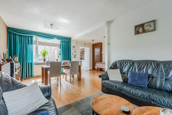 Foto 4 van Julianastraat 32