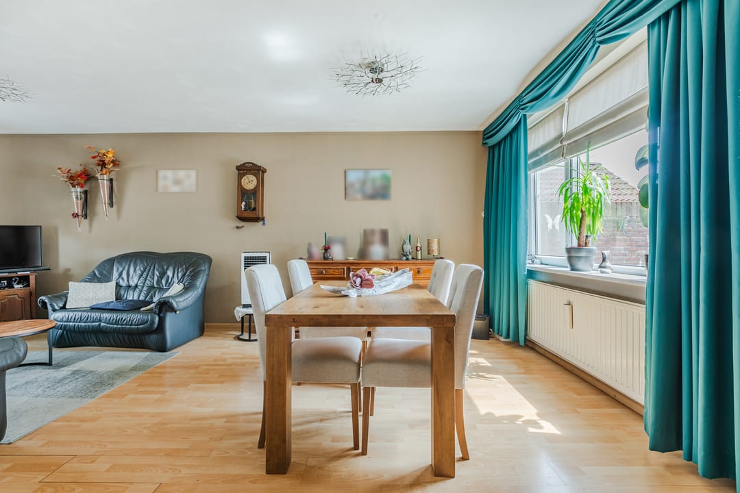 Foto 8 van Julianastraat 32