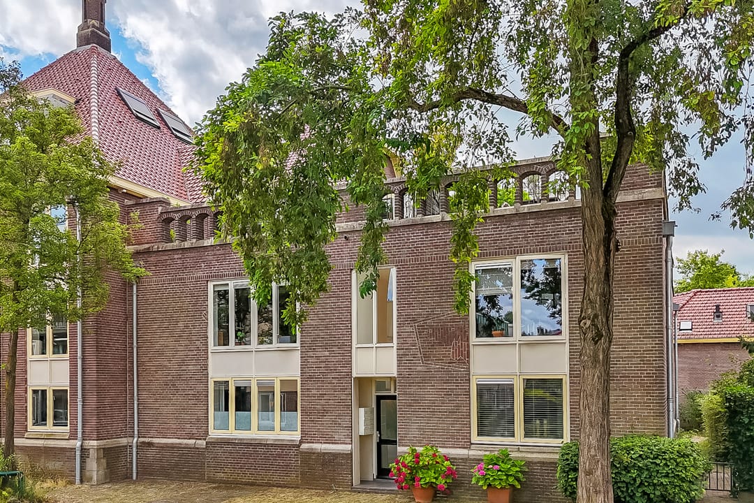 Photo 8 of Gildstraat 173