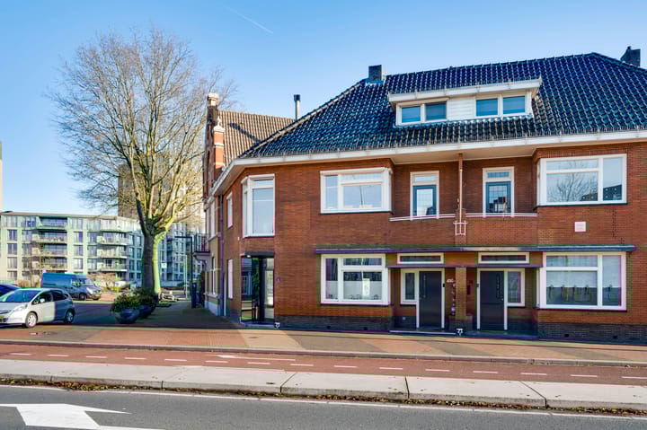 Photo 38 of Bassin 14-A