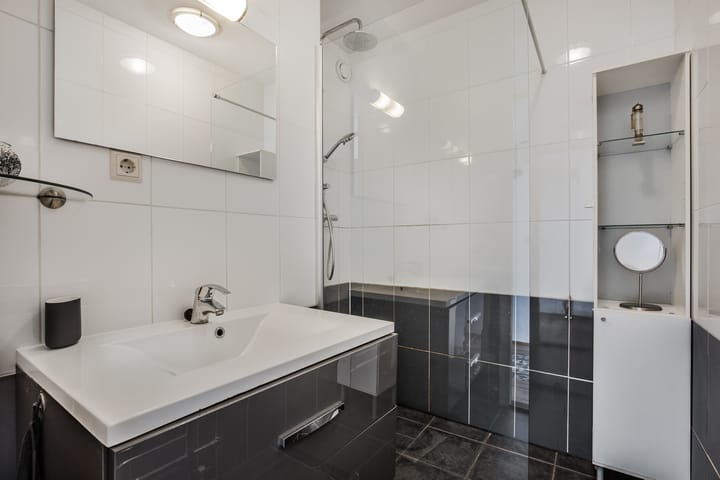 Foto 15 van Volmolengracht 16