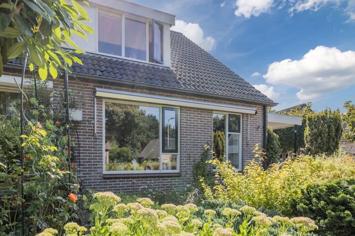 Foto 51 van Willem Alexanderlaan 75