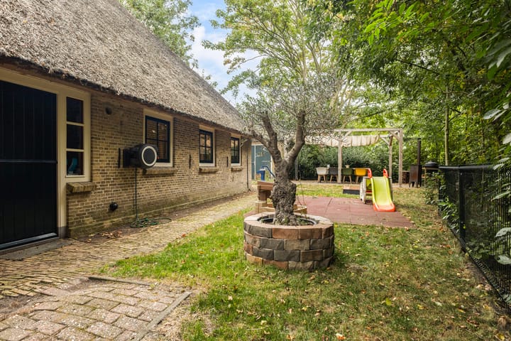 Foto 82 van Harlingerweg 54-A