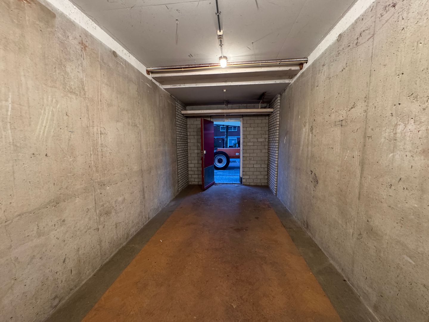 View photo 2 of Leyweg 80-A