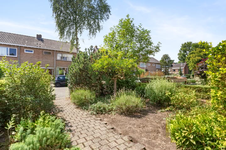 Foto 27 van Planetenstraat 14