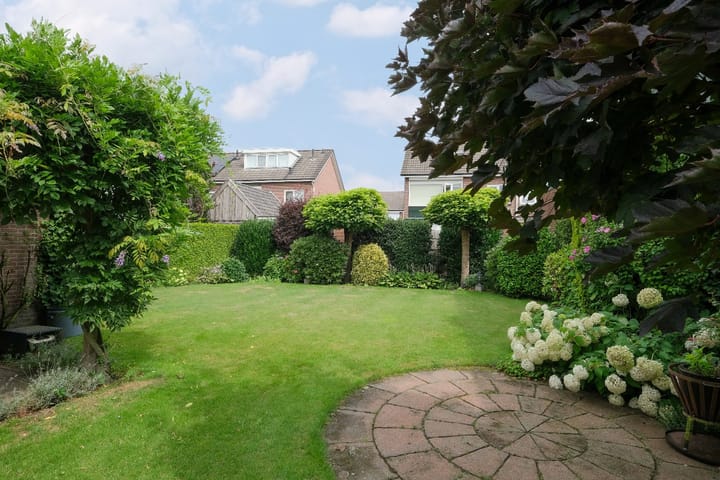 Photo 7 of Worker Landen 16-A