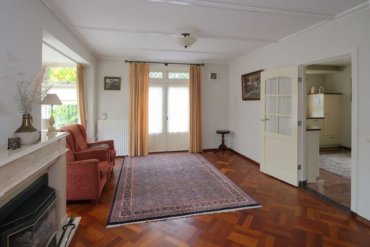 Photo 15 of Worker Landen 16-A