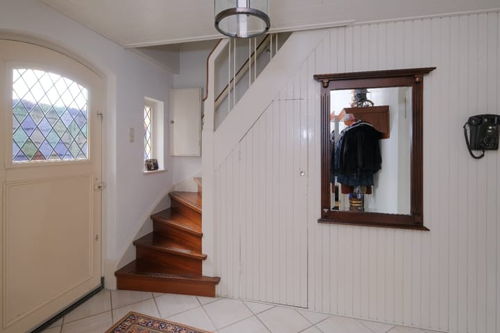 Photo 22 of Worker Landen 16-A