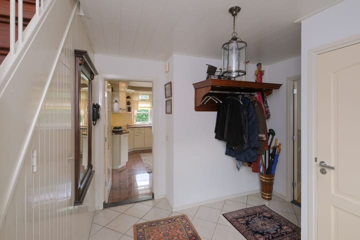 Photo 23 of Worker Landen 16-A