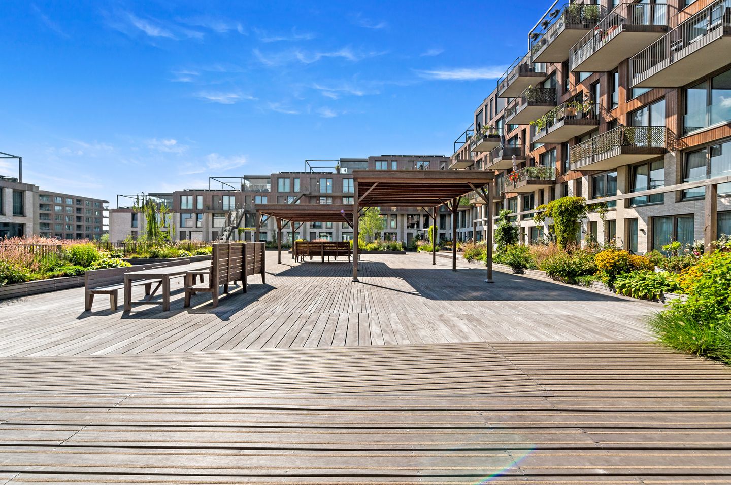 Foto 10 van Leyweg 1229