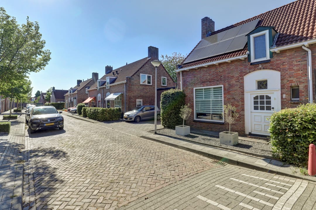 Foto 41 van Dr. Mollerstraat 9