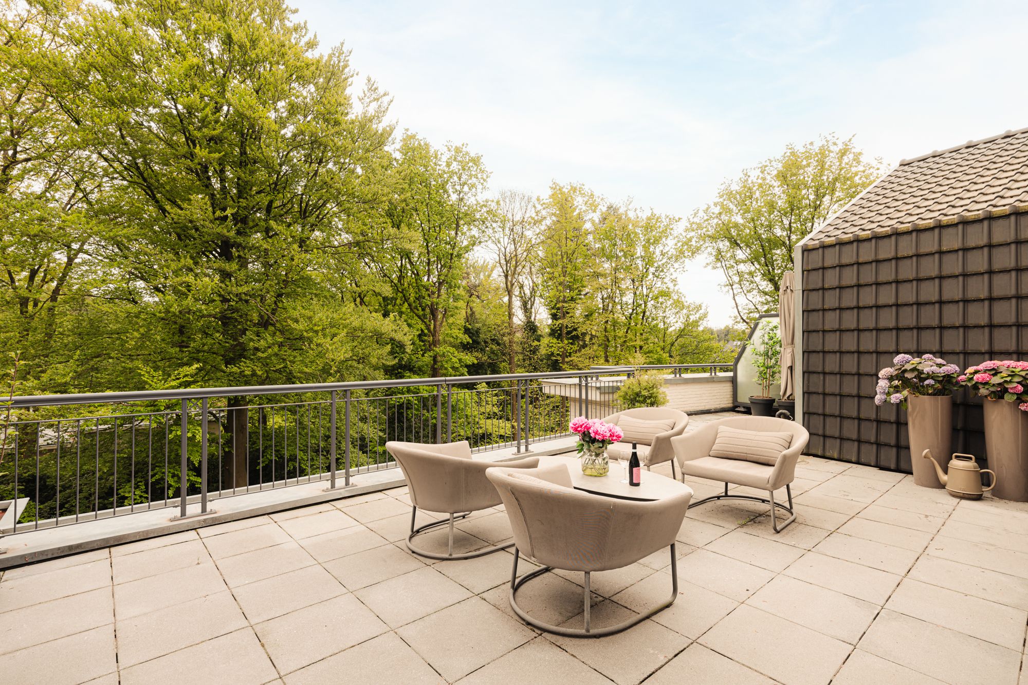 Foto 9 van Rijksweg-West 10-H