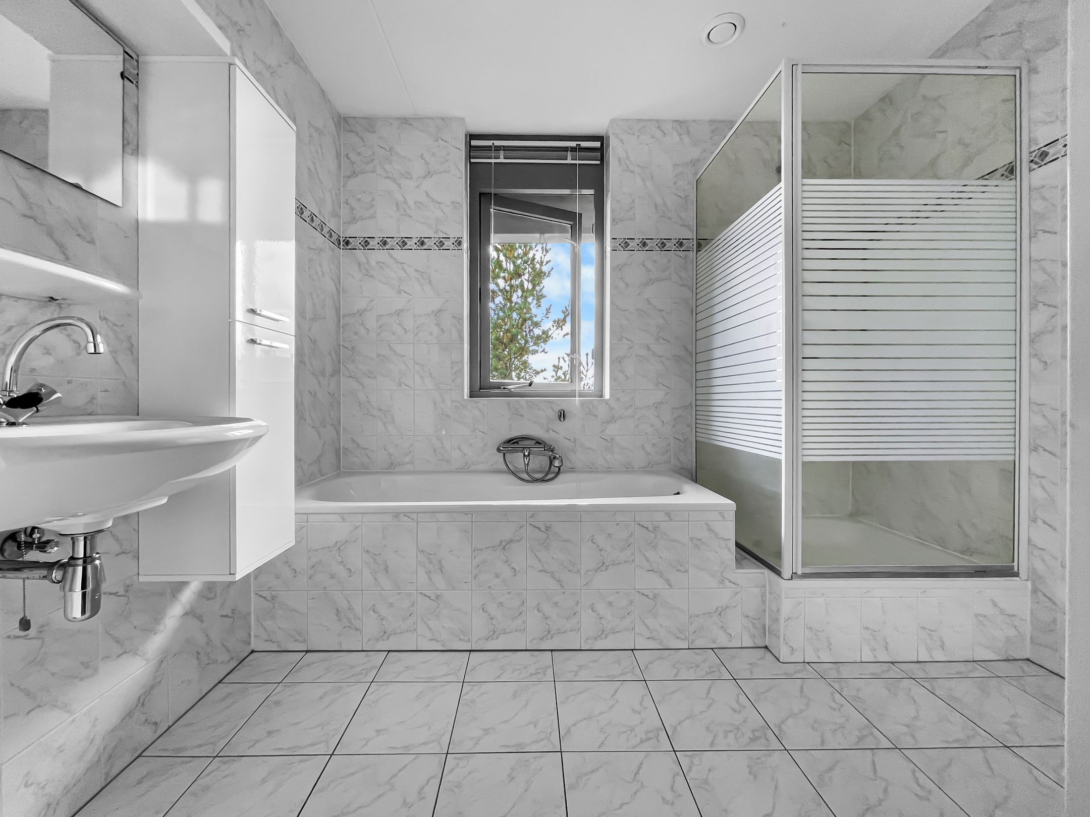 Photo 24 of Chalonhof 173