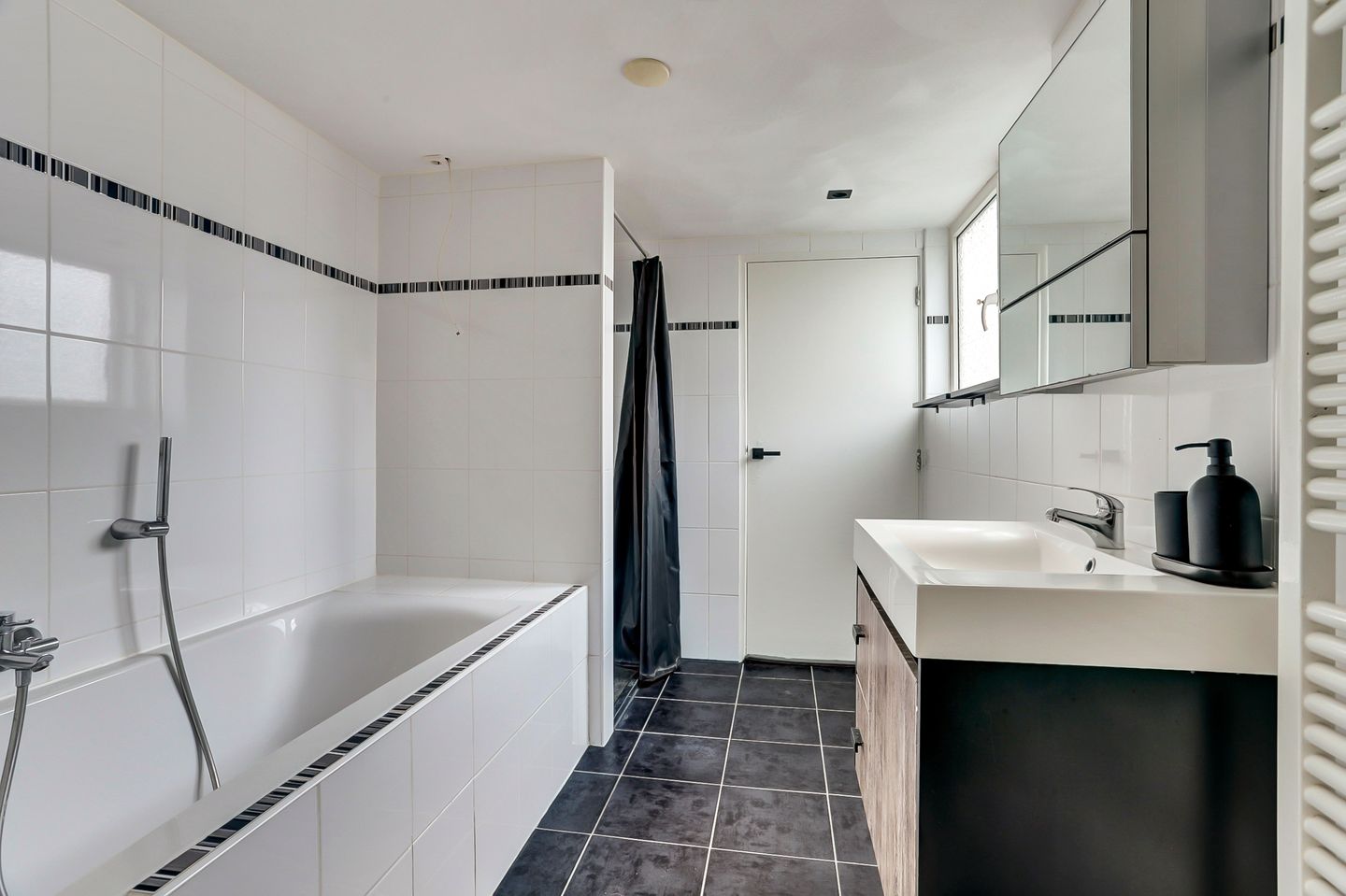 Foto 25 van Gerrit van der Veenstraat 25