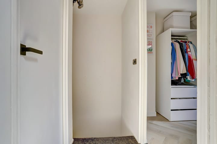 Photo 28 of Gerrit van der Veenstraat 25