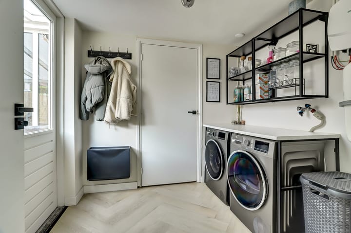 Photo 13 of Gerrit van der Veenstraat 25