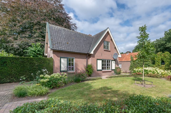 Foto 3 van Wildforsterweg 7-9