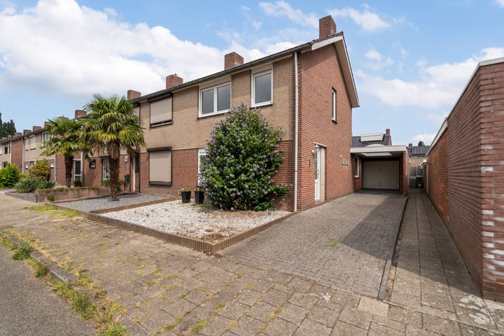 Foto 1 van 's-Hertogenradestraat 23