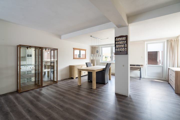 Foto 13 van 's-Hertogenradestraat 23