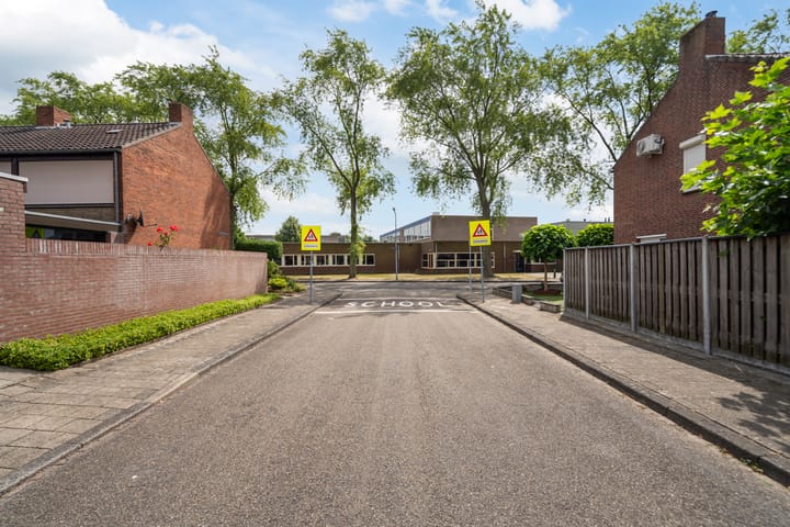 Foto 33 van 's-Hertogenradestraat 23