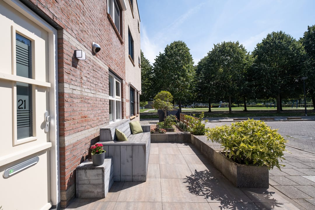 Photo 37 of Anna van Bossetuin 21