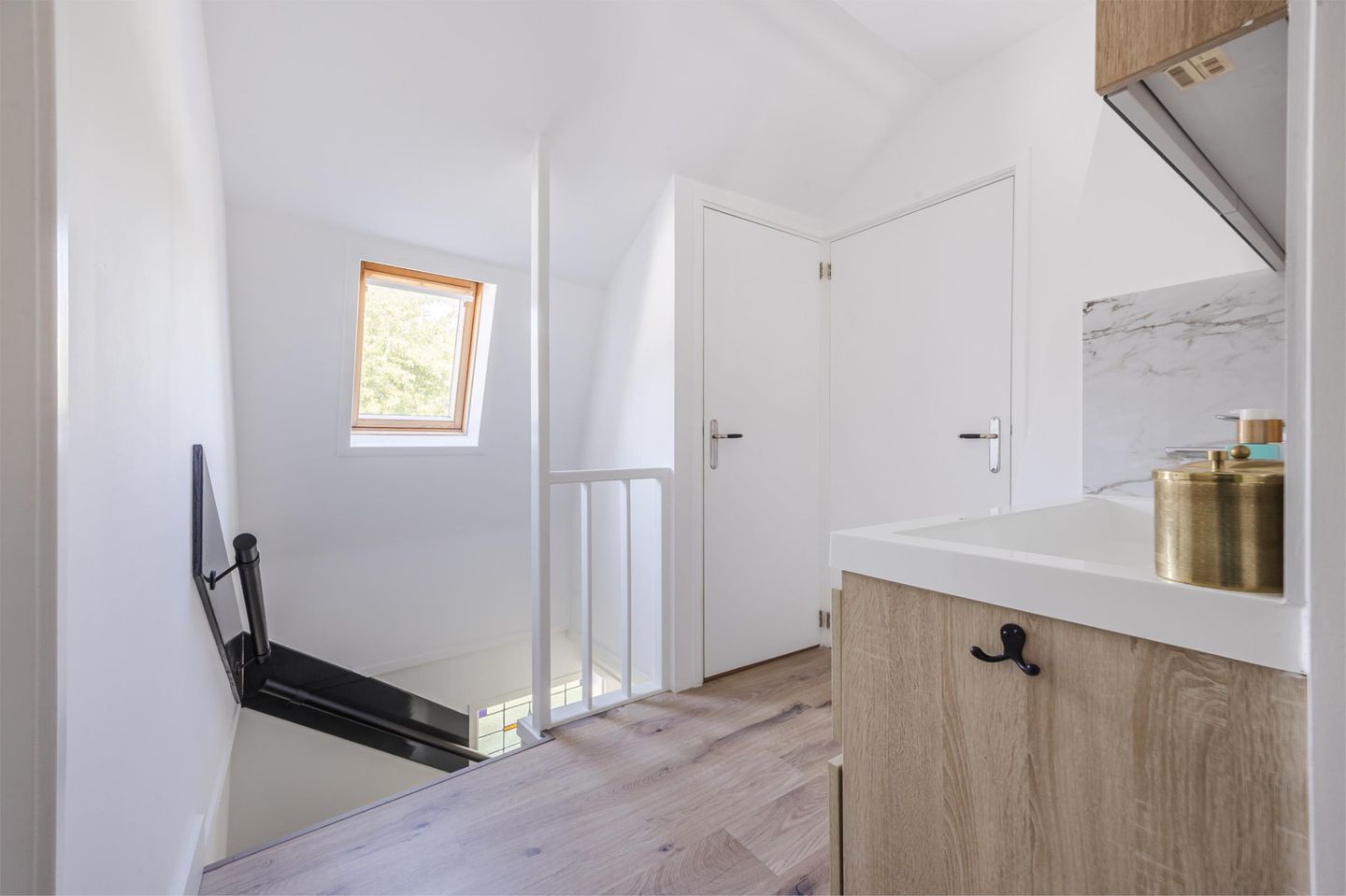 Photo 35 of Dorpsstraat 42-B