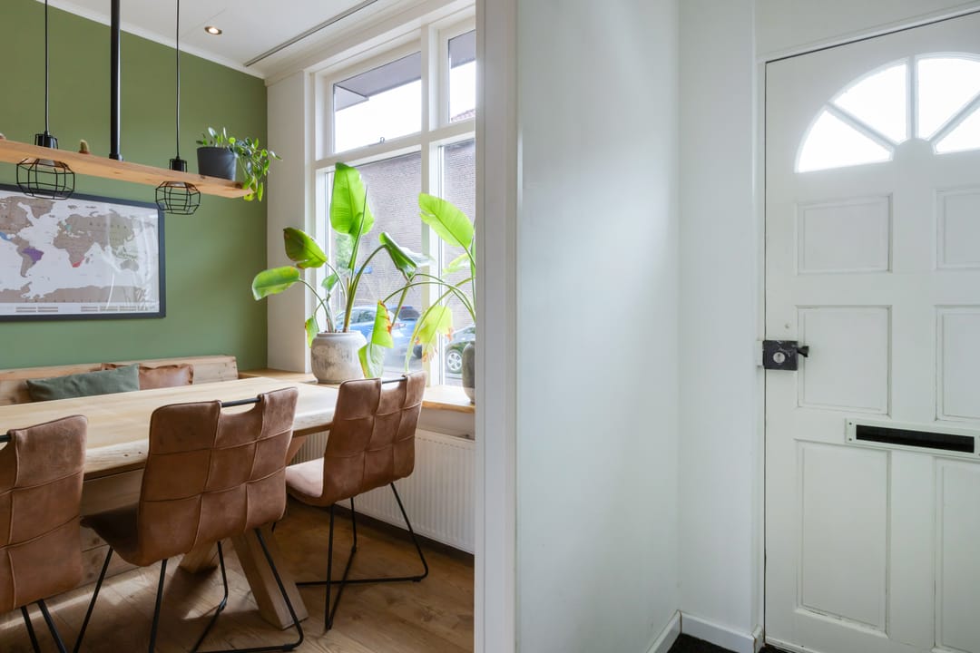 Photo 8 of Vossiusstraat 2